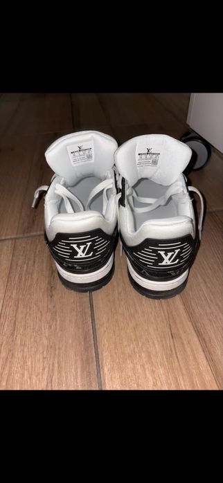 louis vuitton trainers purtati cu semnatura lui rava 4226
