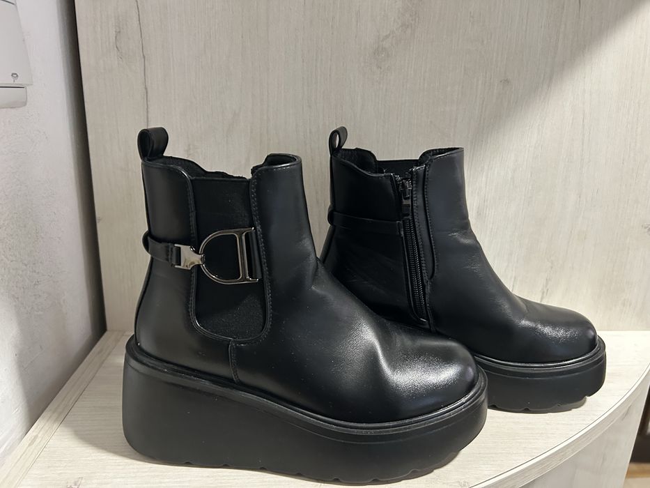 Дамски зимни боти