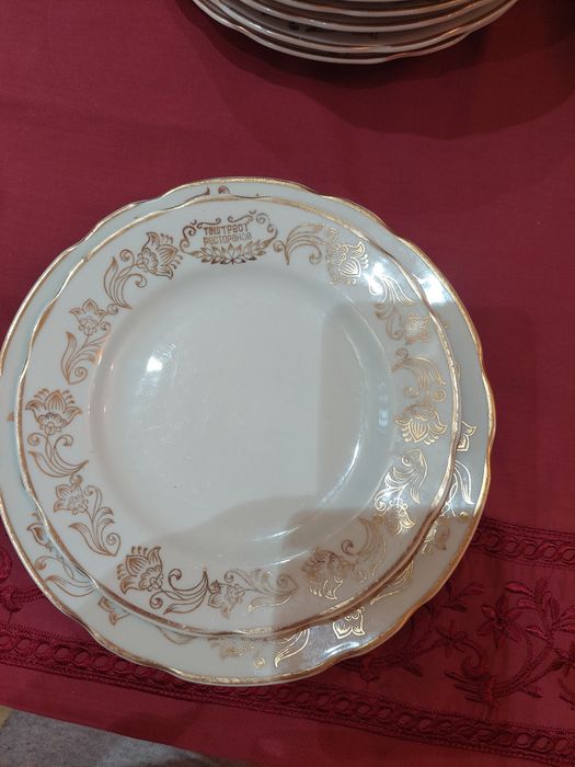 Набор тарелок разных размеров