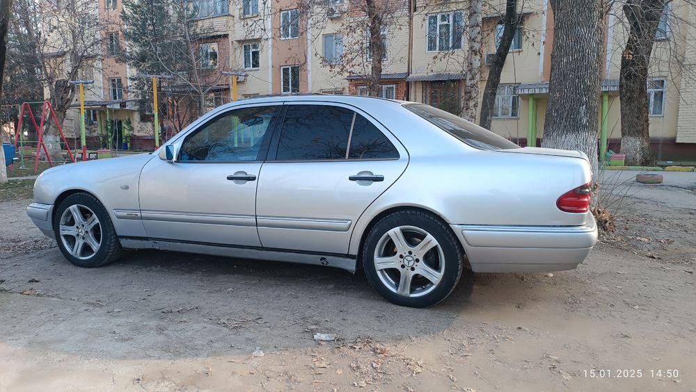 210 Mersеdes Elegens  сотилади.