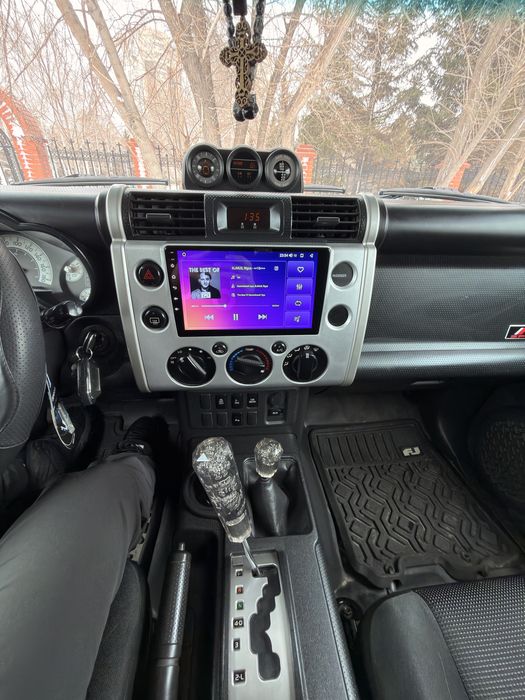 Toyota FJ CRUISER 2008 год