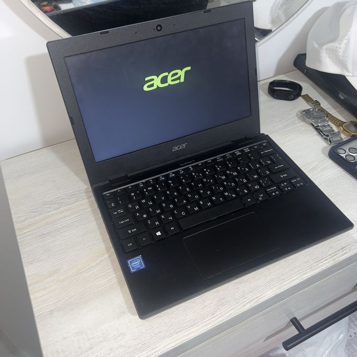 Ноутбук Acer TravelMate B1