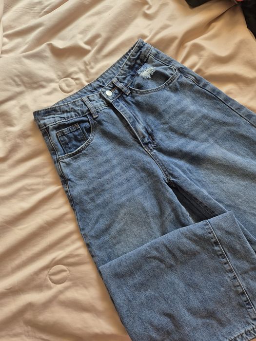 Дамски нови дънки S размер, широк крачол