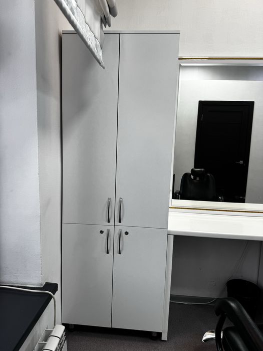 Шкаф белый универсальный