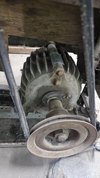 Пилорама, станок по расспилу дерева