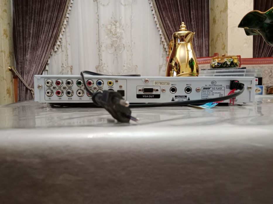 BEKEMP, DWD Pleer, MP3 Compatible, DISC Digital Video, DOLBY Digital.,