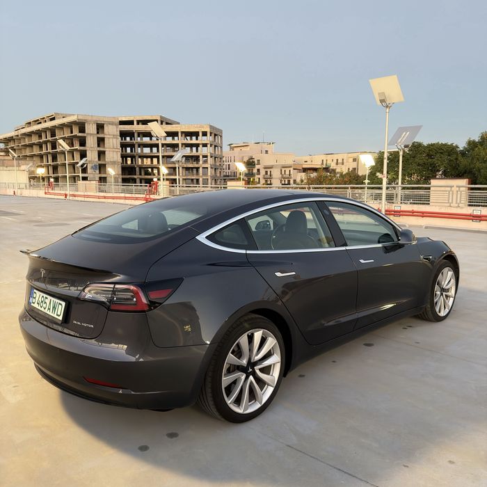 TESLA Model 3 2019 — imagine 5
