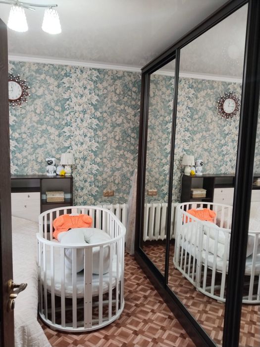 Продам двух комнатную квартиру