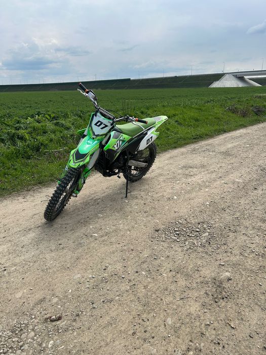 Schimb sau cu ceva mai mare  Alfarad t5 și Xtl 250