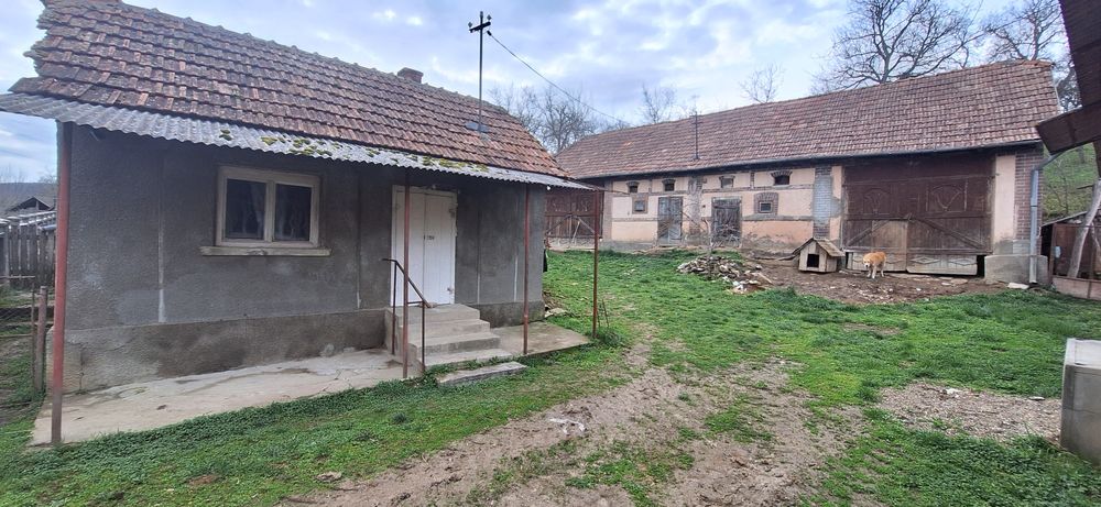 Casă de vanzare la țară