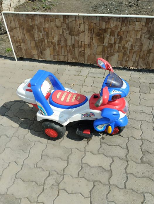Продам детский электромотоцикл