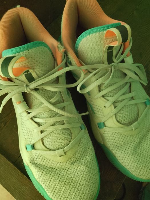 Маратонки Adidas номер 44.5