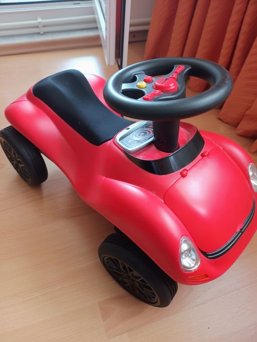 Mașinuță aproape noua