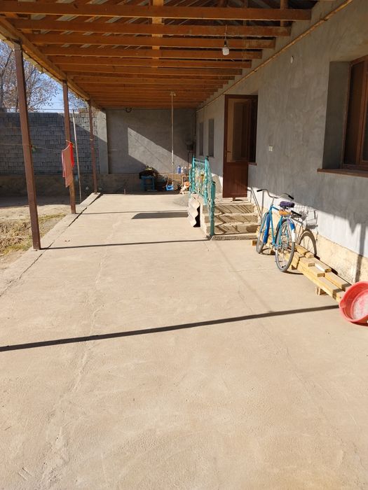 Uchastka sotiladi 6 sotix