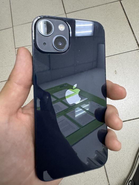 Продам iPhone 13