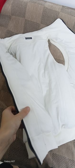 Продам комплект одежды