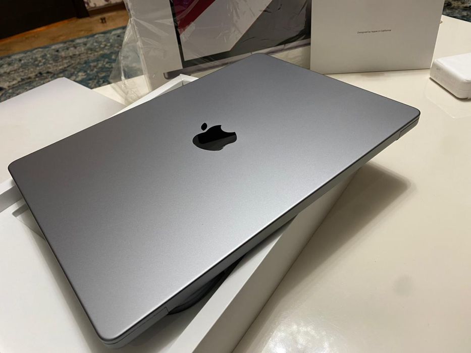 Macbook M1 Pro Apple 14 Core/16Гб/SSD 512 GB