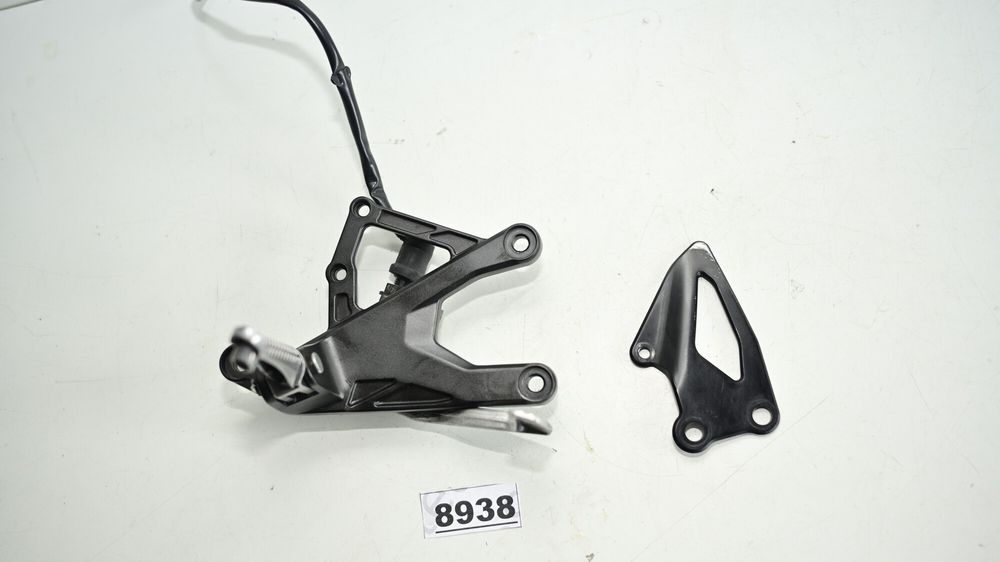 Yamaha YZF R1M R1 2015 2019 Suport scarita dreapta cu pedala de frana