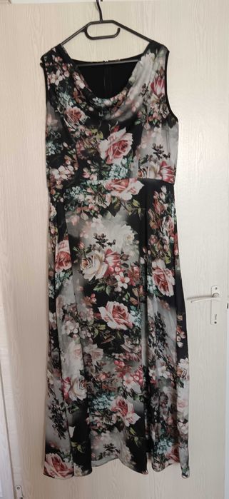 Rochie lungă cu flori