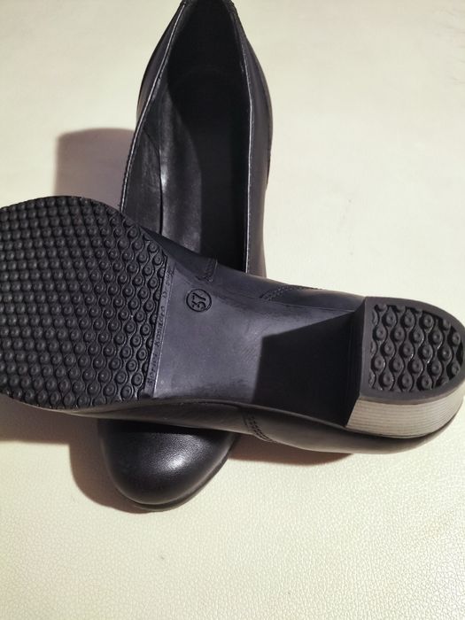 Продам туфли женские