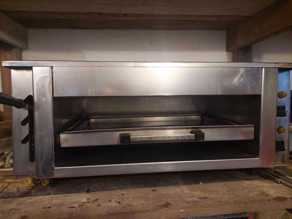 Електрическа скара за сандвичи тип Саламандър