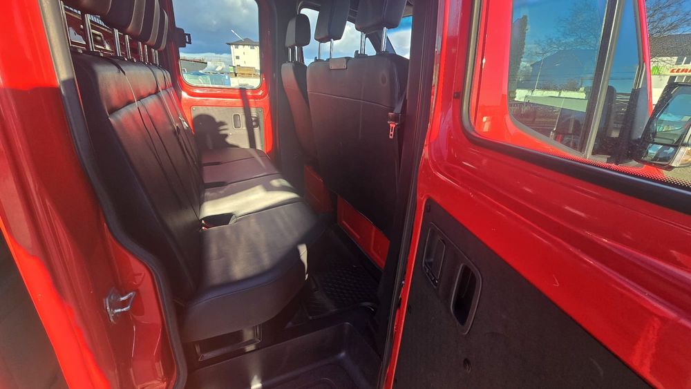 Mercedes sprinter doka maxi
