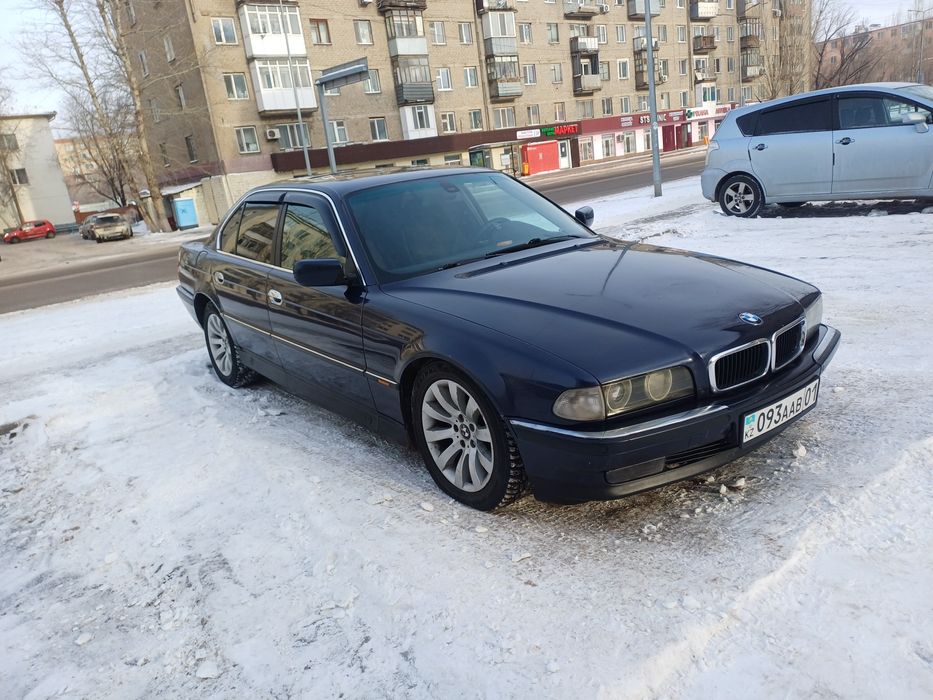 Продам легендарный Бмв  е 38 состояние хороший без проблем