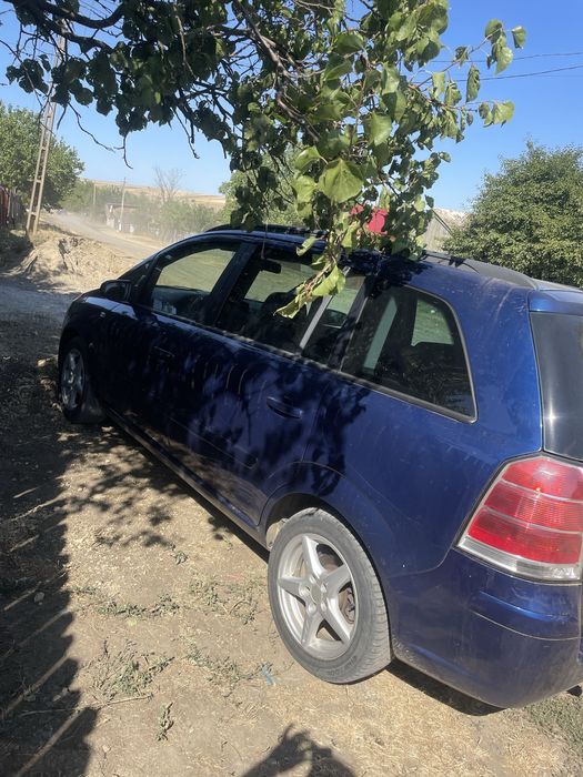 Opel zamfira 7 locuri 2009