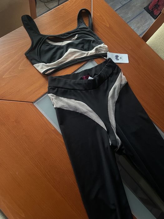 Дамски комплект клин и топ