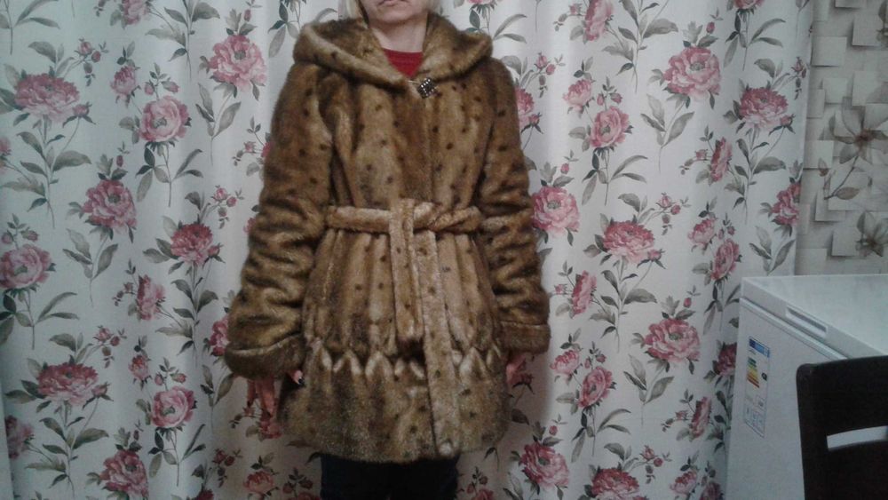 Продам шубу искусственную б/у