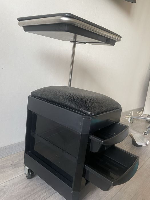 Тележка / помощник парикмахера