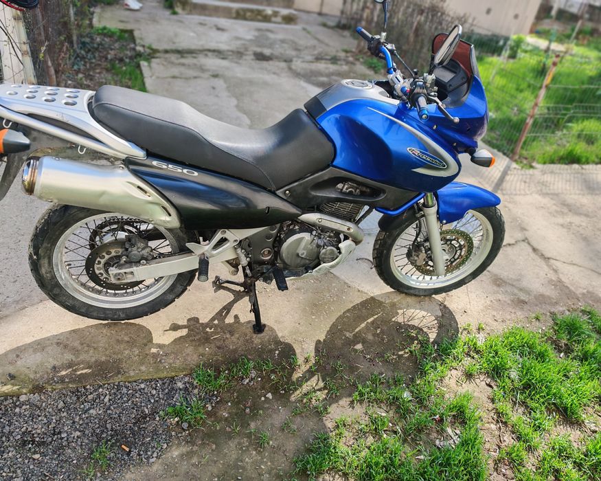 Suzuki XF  650 (freewind) A2