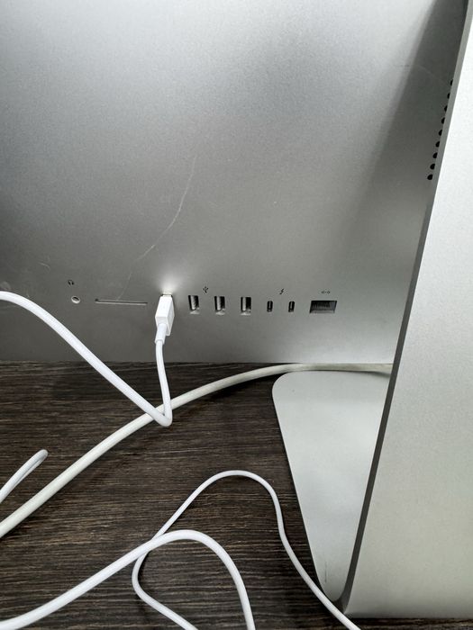 Моноблок iMac intel Core i5 21.5 Дюйм Full-HD Дисплеем Идеал!