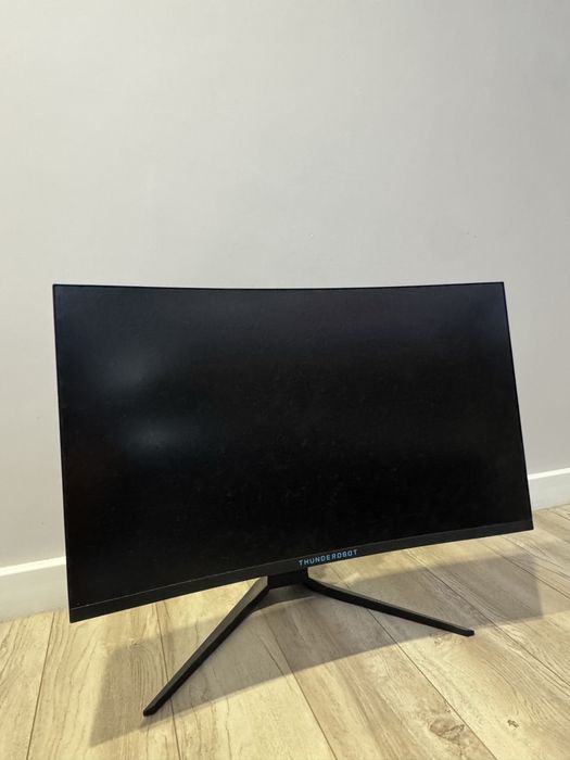 Игровые мониторы в количестве 144гц//240гц
