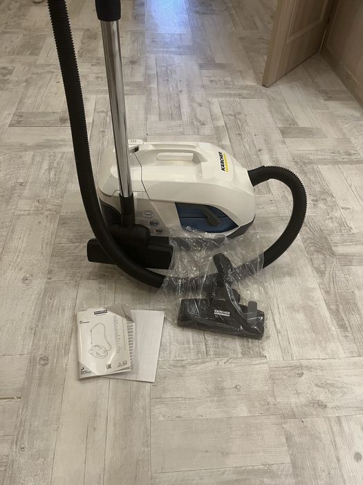 Продаю Пылесос Karcher
