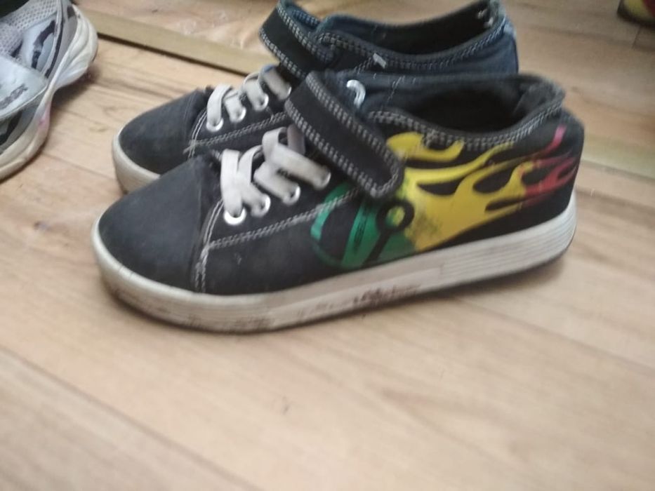 Хорошие Кеды с роликами