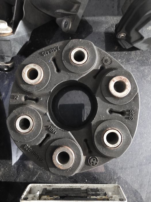 Каре за кардан на BMW F10 f11 n47 двойка дизел 184 коня