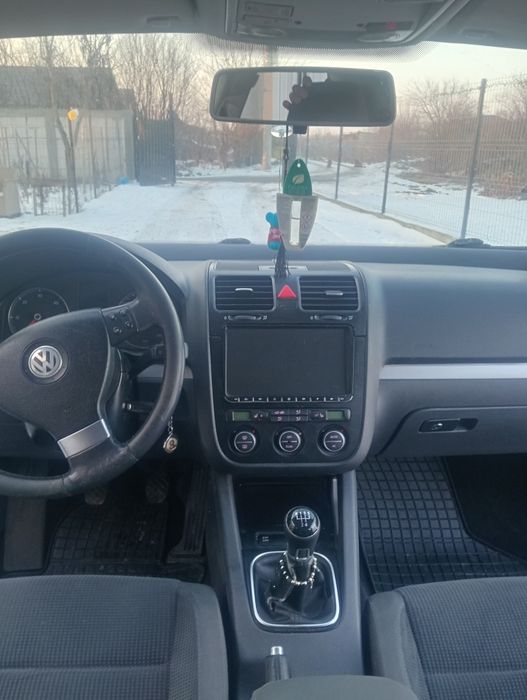 Vând sau schimb vw Jetta 19 tdi