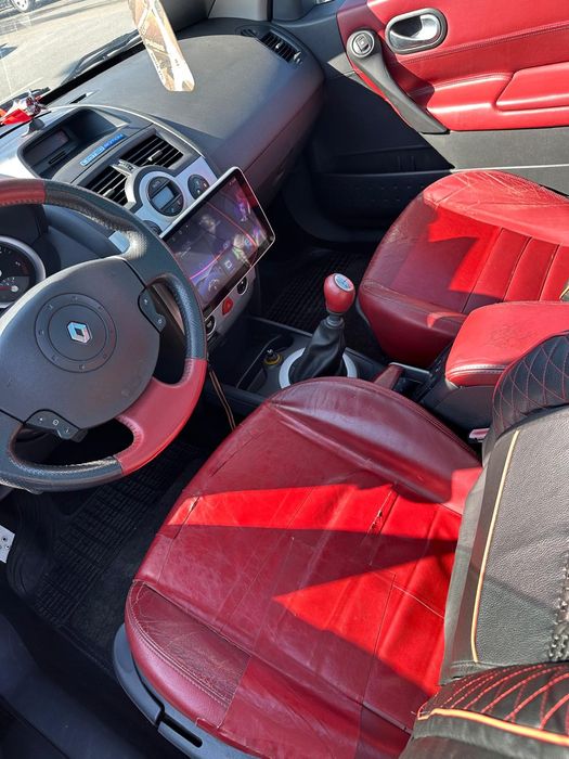 Renou cabrio 19dizal,131cai putere anul fabricației  2005 km 344 de mi