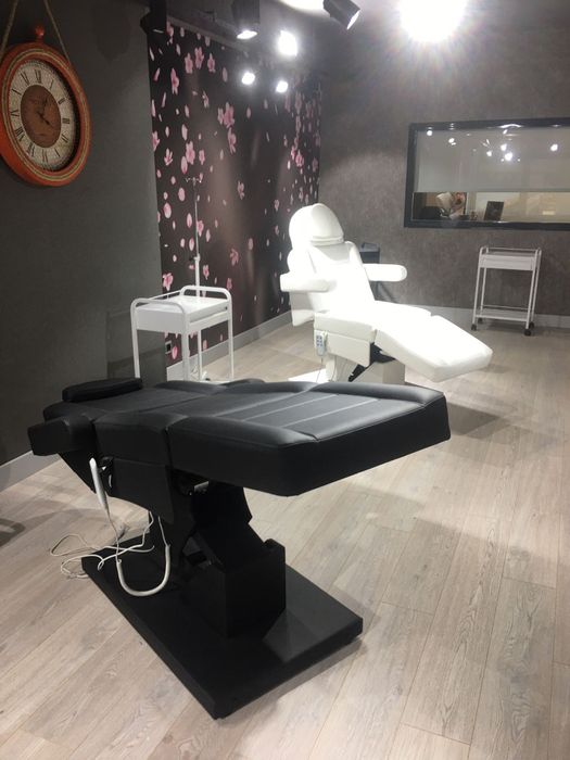 Електрически масажни/процедурни кушетки с 3 мотора
Електрическа масажн