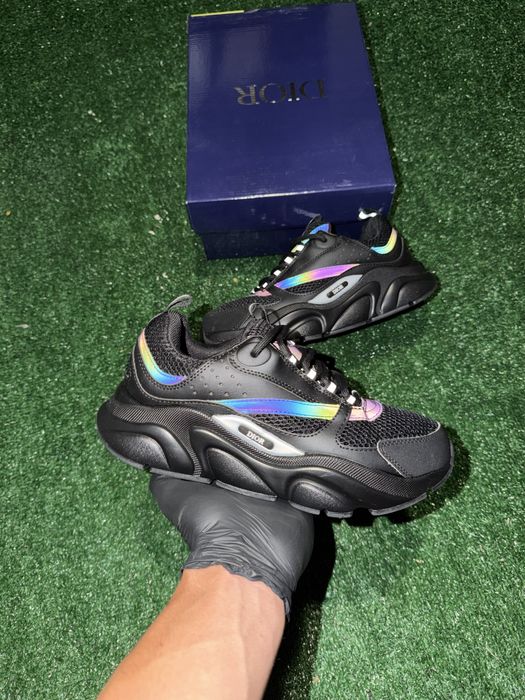 Dior B22