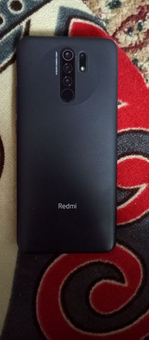 Продается телефон