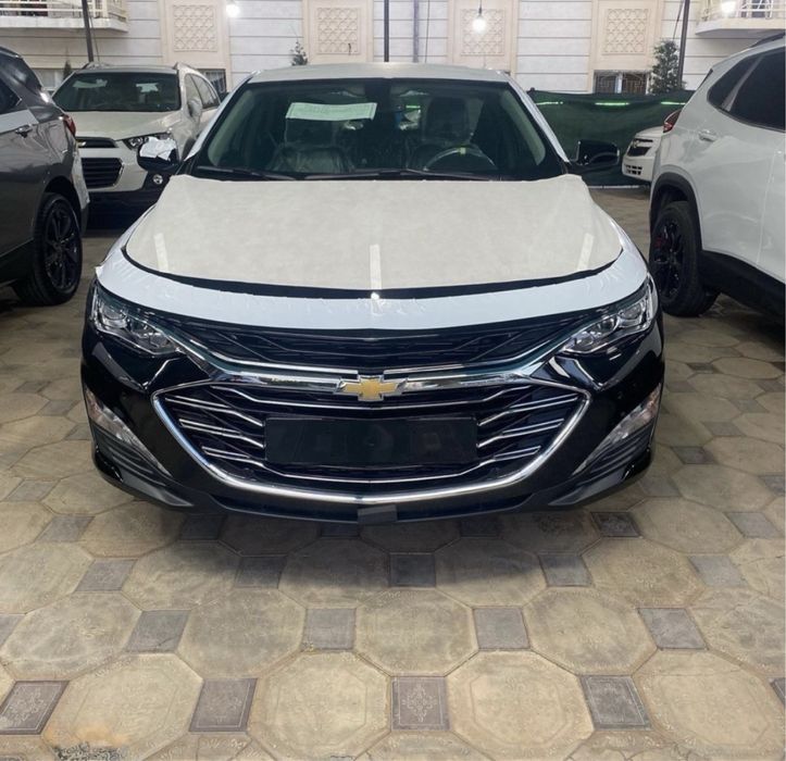 Malibu Premier qora yangi