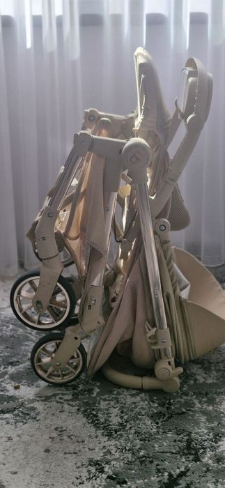 Продается коляска