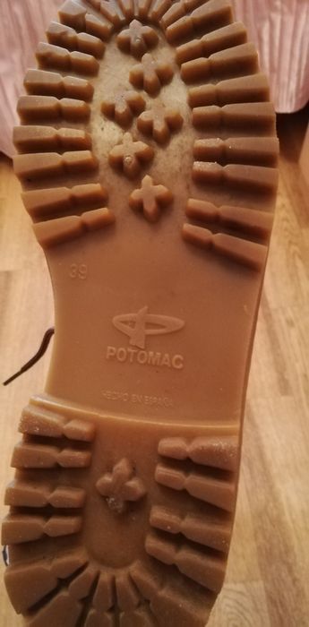 Продам женскую обувь