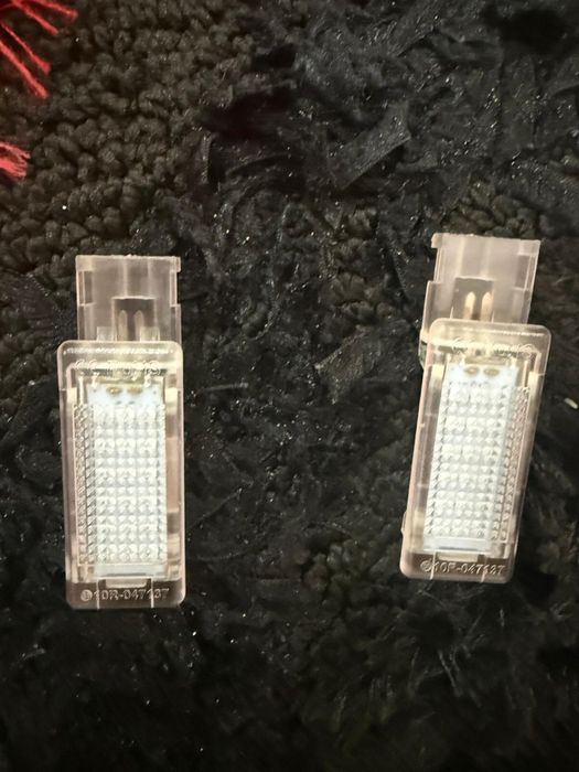 2 Lampi/lumini led albastre picioare pt Volkswagen, Skoda Seat, Audi