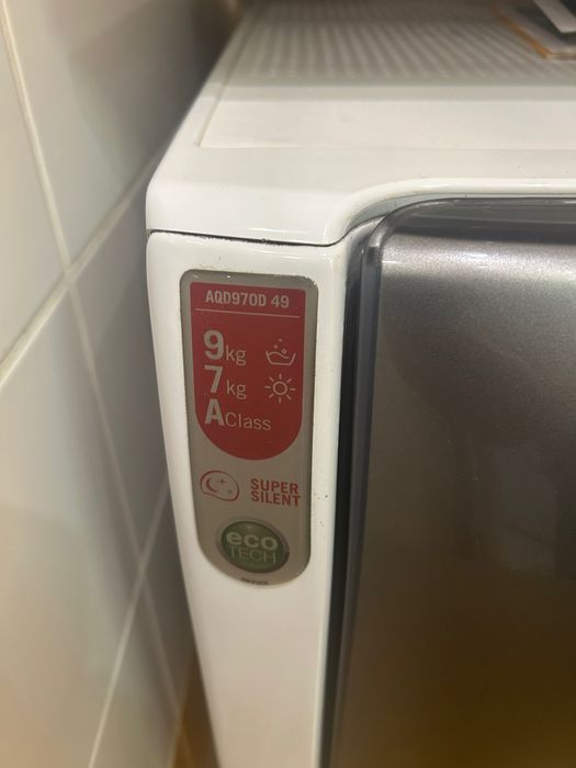 Пералня със сушилня Hotpoint Ariston