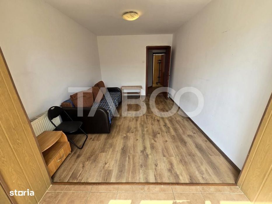 Apartament 2 camere de vanzare decomandat 52 mpu etaj 3 Terezian Sibiu — fotografia 1