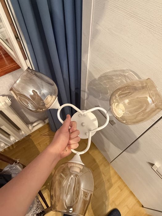 Люстра с 3имя лампочками