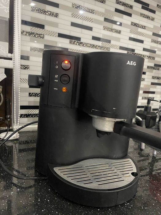 кафе машина AEG .